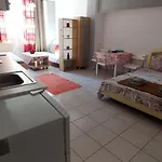 Ladadika Appartamento