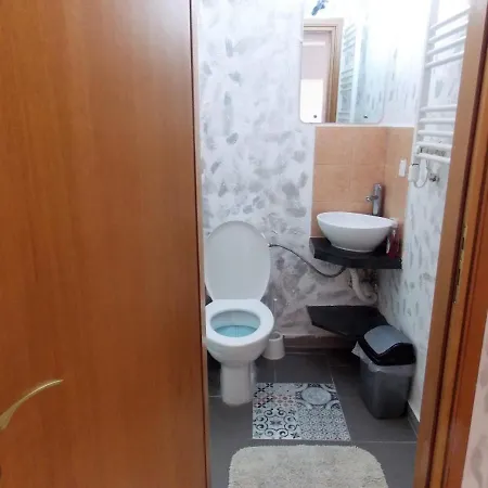 Ladadika