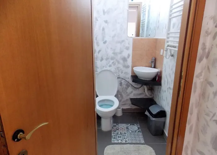 Ladadika