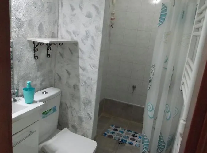 Ladadika Apartment *